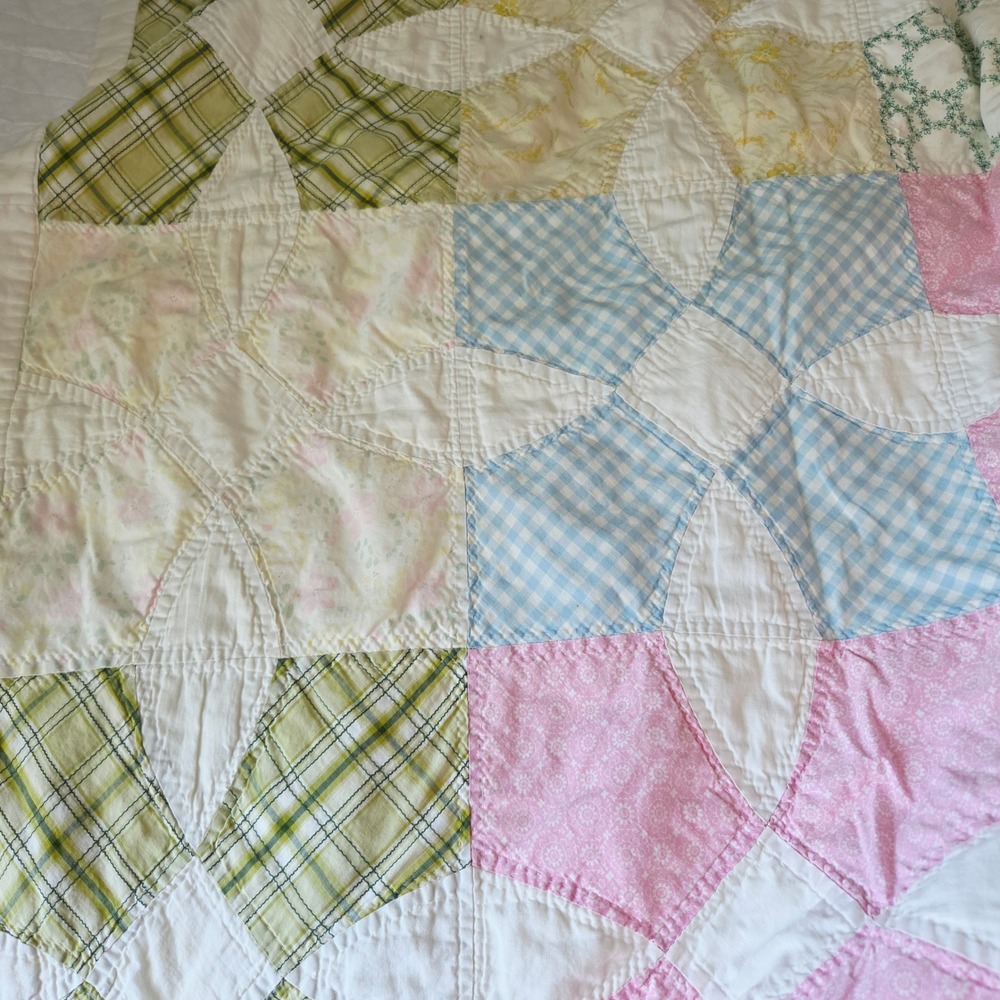 Vintage Handmade Patchwork Quilt Pastel Star Petal Cotton 69x75 Cottagecore Farm - Picture 3 of 12